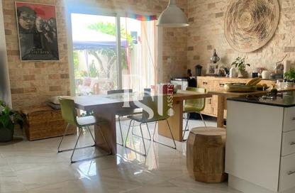 Villa - 4 - 5 for sale in Arabian Style - Al Reef Villas - Al Reef - Abu Dhabi Villa - 4 - 5 for sale in Arabian Style - Al Reef Villas - Al Reef - Abu Dhabi