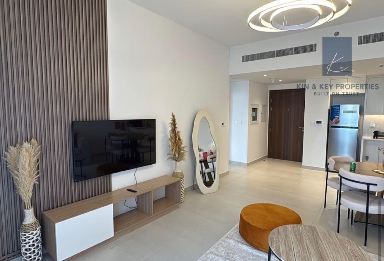 Spacious 1-Bedroom Apartment | Luxury Living | MJL photo 5