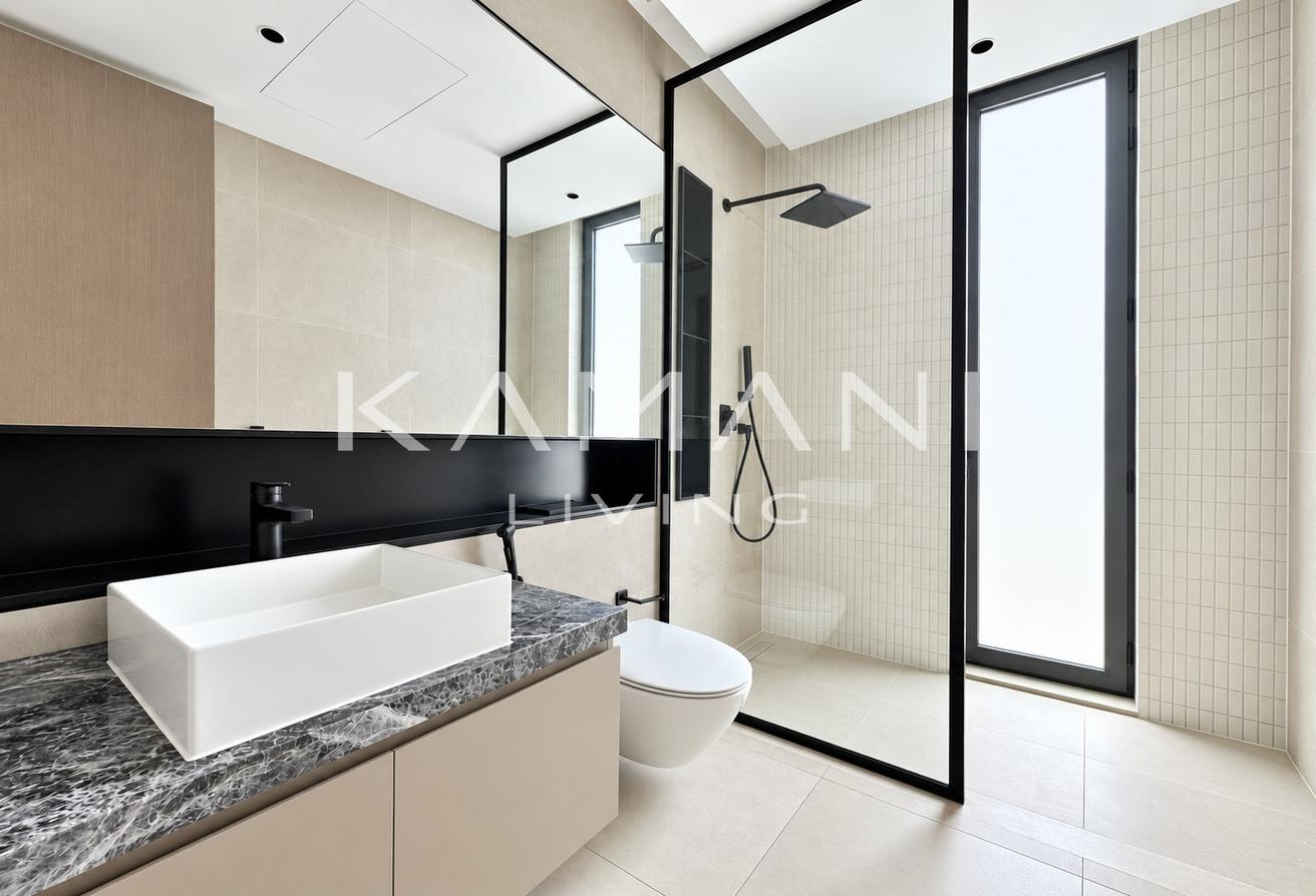 Vacant Now | Pool & Park View | Upgraded photo 15