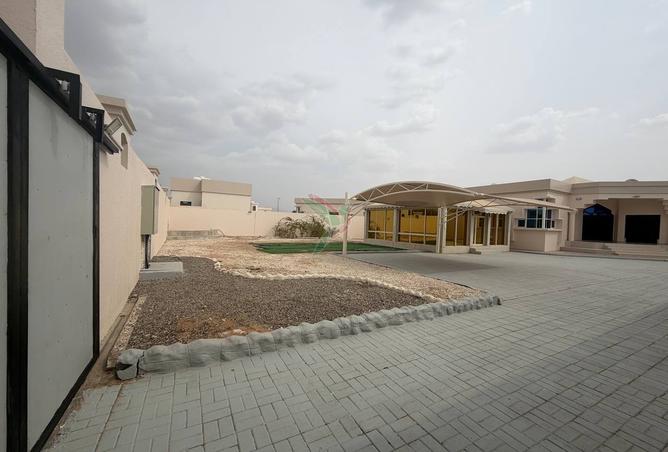 127913069 - Property Image 3