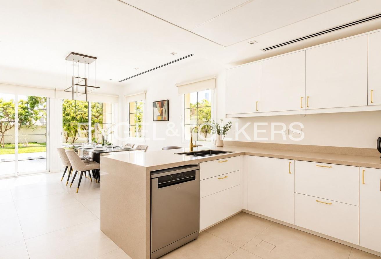 Fully Upgraded | Furnished | Quiet | Vacant photo 7