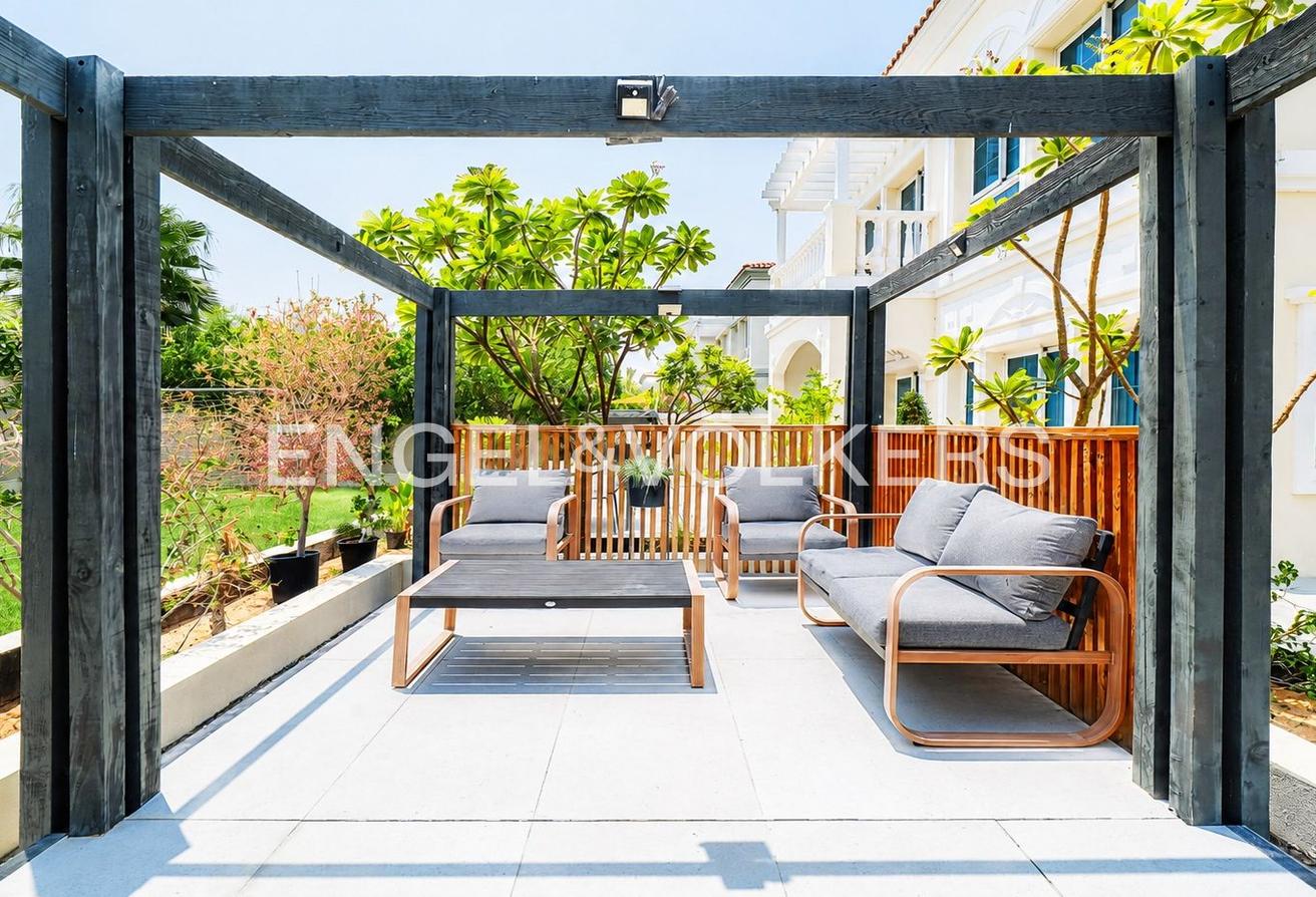 Fully Upgraded | Furnished | Quiet | Vacant photo 16