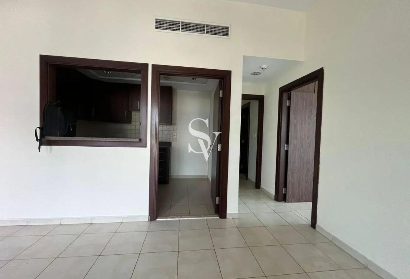 SZR VIEW | READY TO MOVE | NEXT TO METRO photo 10