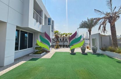 Villa - 5 - 6 for rent in Jumeirah 1 Villas - Jumeirah 1 - Jumeirah - Dubai