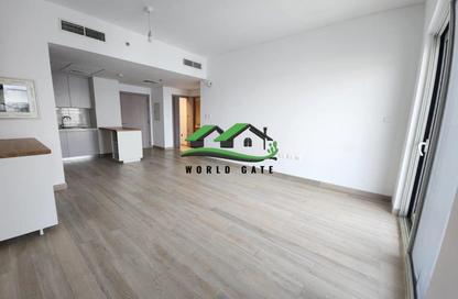 Apartment - 1 Bedroom - 1 Bathroom for rent in Waters Edge - Yas Island - Abu Dhabi