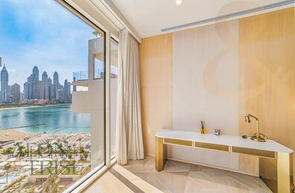 Apartment - 1 Bedroom - 2 Bathrooms for rent in Five Palm Jumeirah - Palm Jumeirah - Dubai