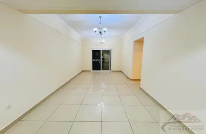 Apartment - 3 Bedrooms - 3 Bathrooms for rent in Muwaileh 29 Building - Muwaileh - Sharjah