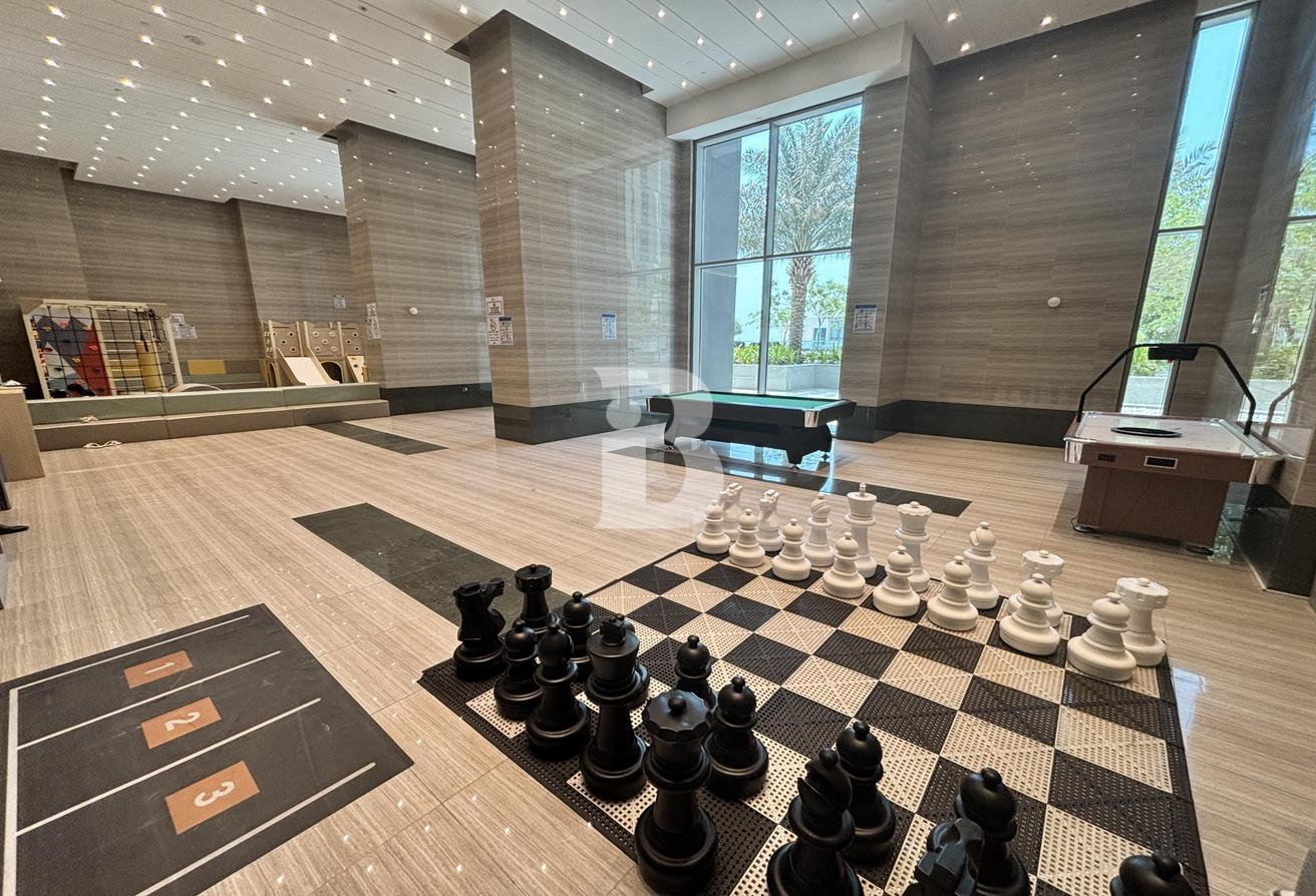 VACANT | PRIME LOCATION | HIGH FLOOR photo 17