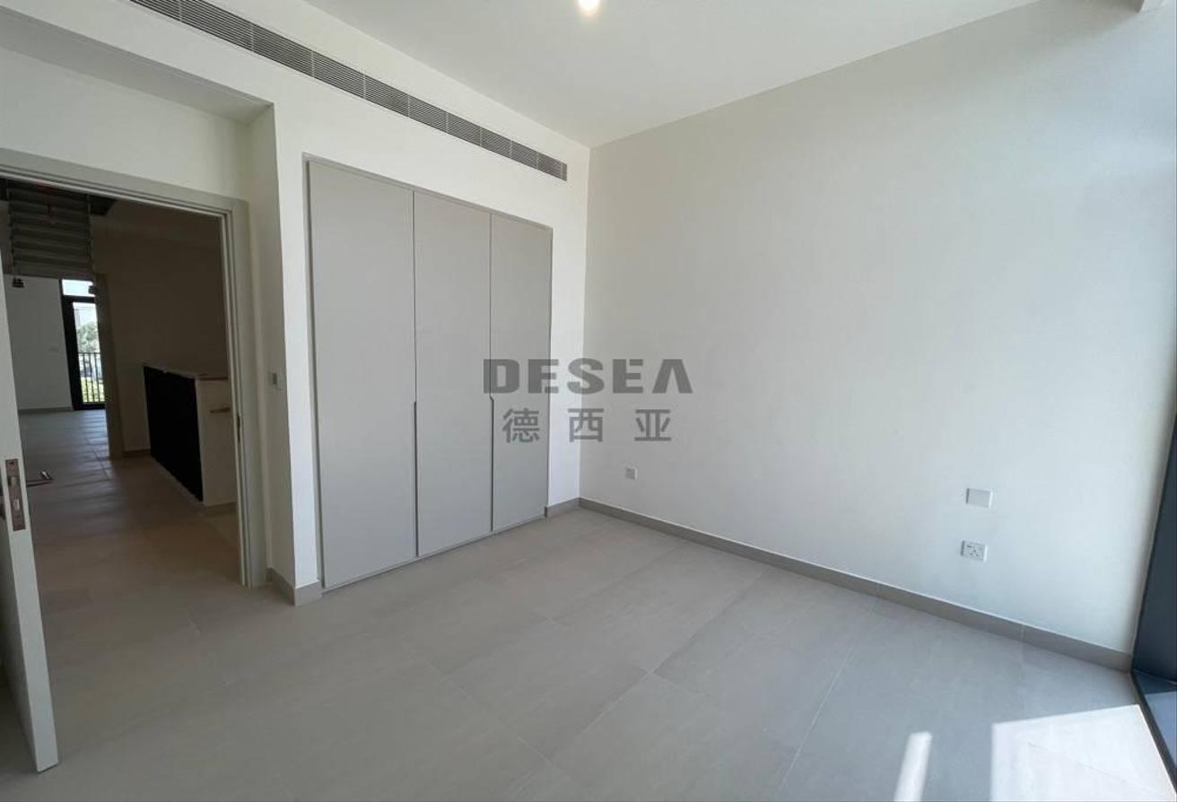 4BR + Maid | Ready to Move In | Corner Unit photo 10