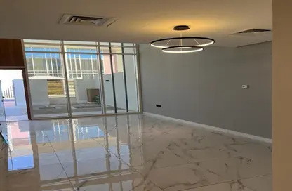 تاون هاوس - غرفة نوم - 2 حمامات للايجار في روكان 3 - روكان - دبي لاند - دبي