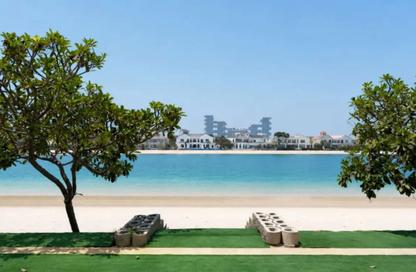Villa - 4 - 5 for rent in Palm Jumeirah Frond C - Palm Jumeirah - Dubai Villa - 4 - 5 for rent in Palm Jumeirah Frond C - Palm Jumeirah - Dubai