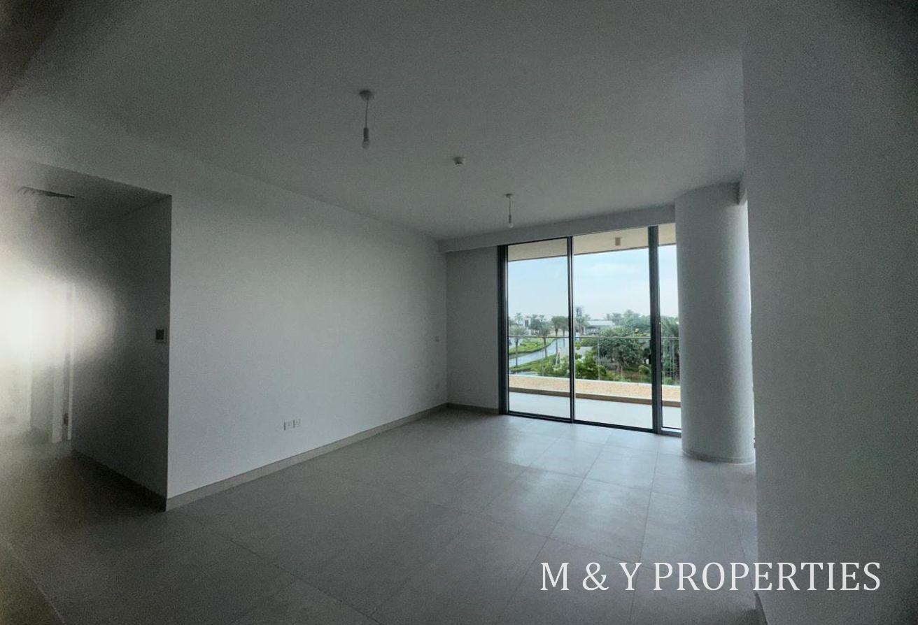 3 B/R plus Maid I Available now I Unfurnished photo 5