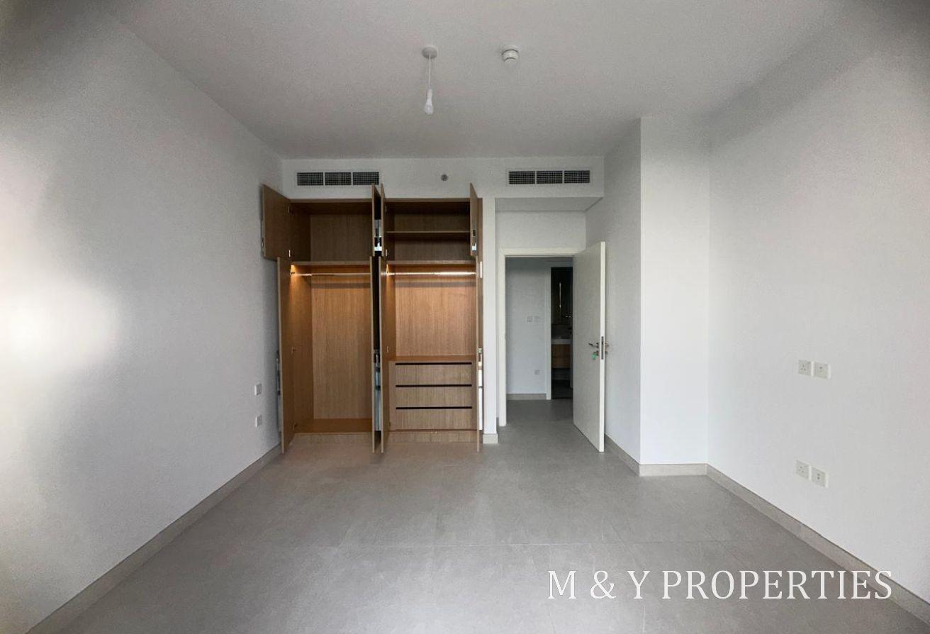 3 B/R plus Maid I Available now I Unfurnished photo 7