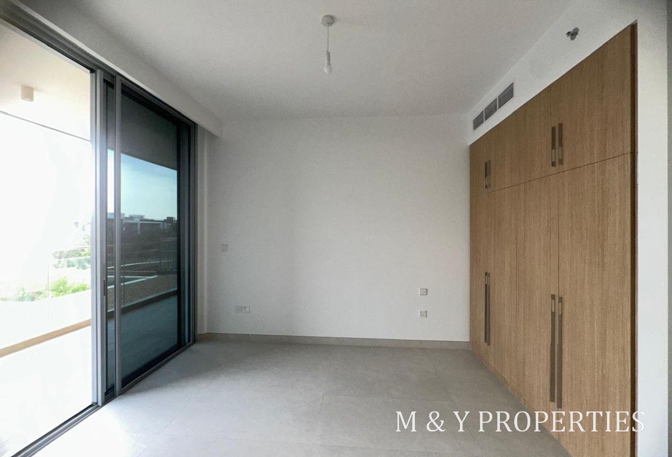 3 B/R plus Maid I Available now I Unfurnished photo 6