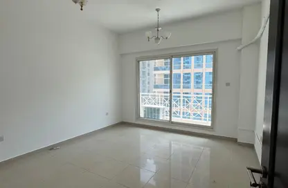 شقة - 2 غرف نوم - 2 حمامات للايجار في بناية الدونا - النهدة 2 - النهدة - دبي - دبي