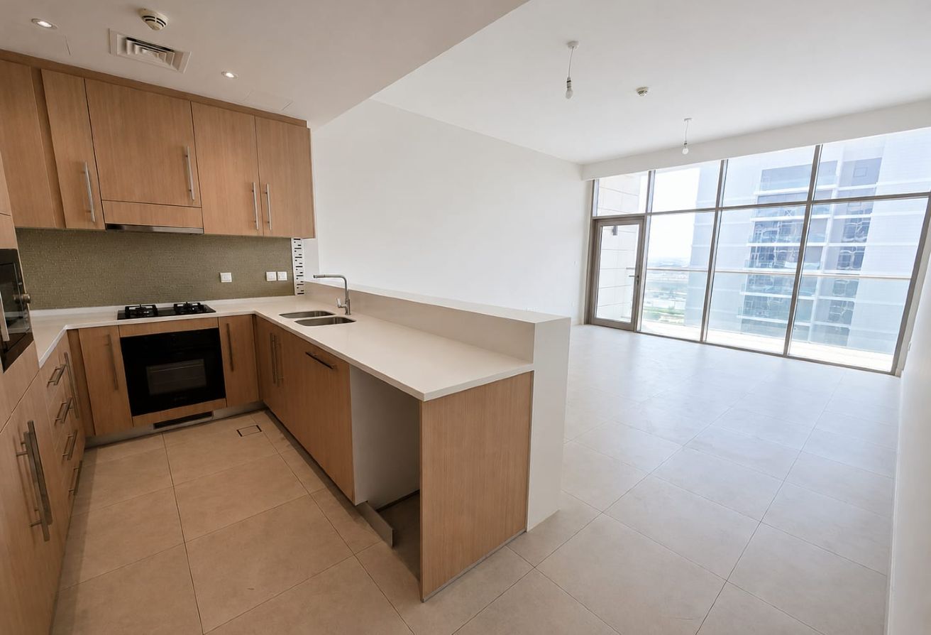 Pool and Garden View | High Floor | Huge