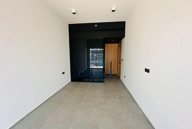 54405698 - Property Image 2