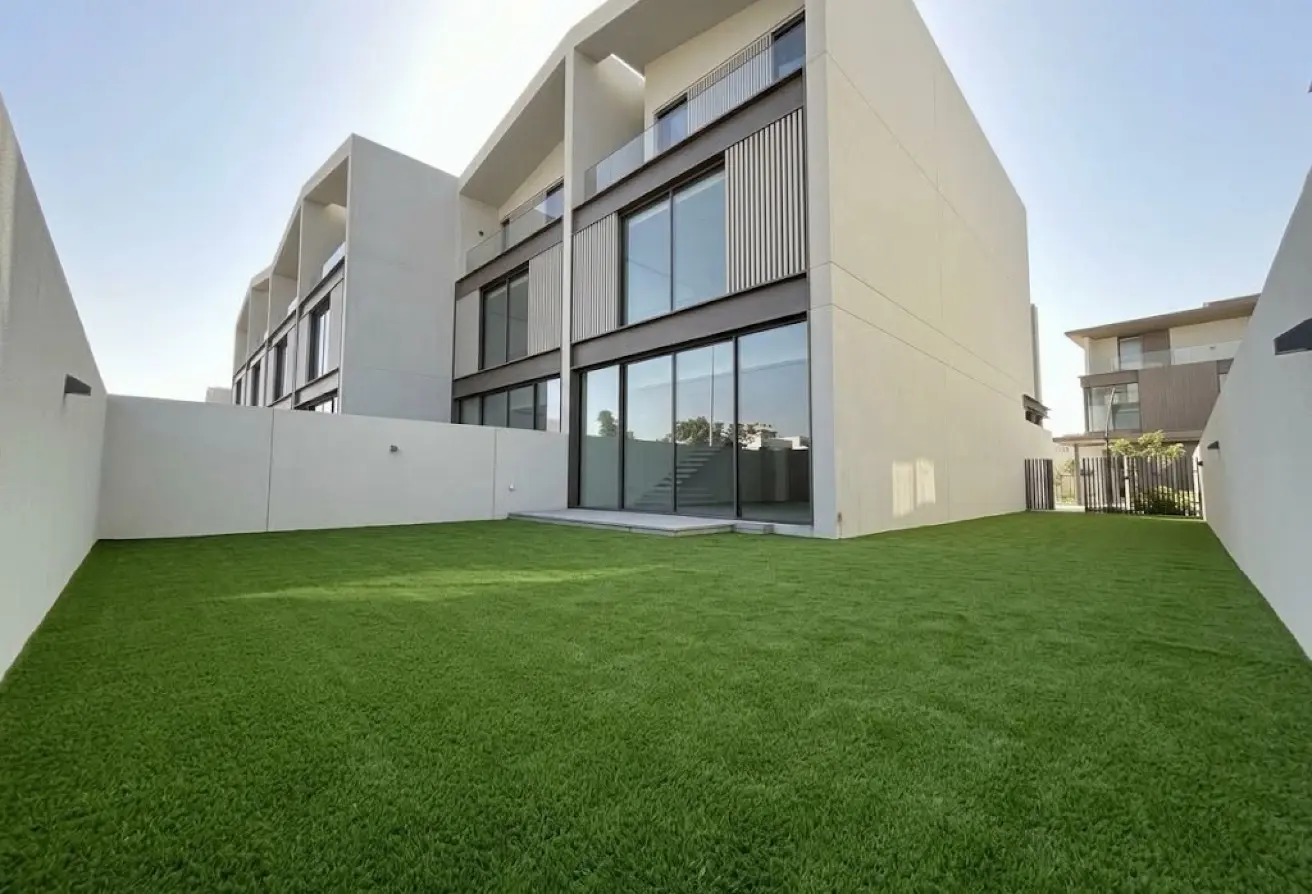 156915425 - Property Main Image