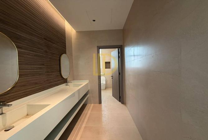130198144 - Property Image 2
