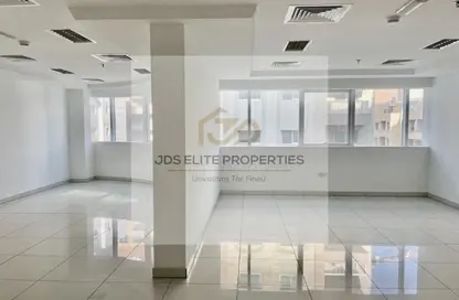 مكتب - غرفة نوم - 1 حمام للايجار في ياس بيزنس تاور - البرشاء 1 - البرشاء - دبي