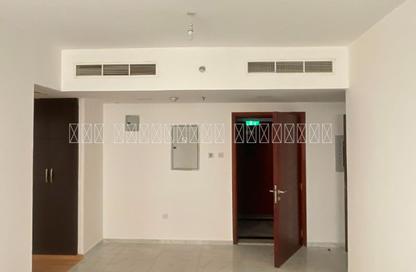 Apartment - 2 Bedrooms - 2 Bathrooms for rent in Safia Tower - Al Majaz 3 - Al Majaz - Sharjah