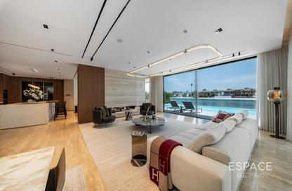 Villa - 5 Bedrooms - 6 Bathrooms for sale in Garden Homes Frond F - Garden Homes - Palm Jumeirah - Dubai