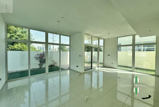 2OlzLQWwOSe - Property Main Image