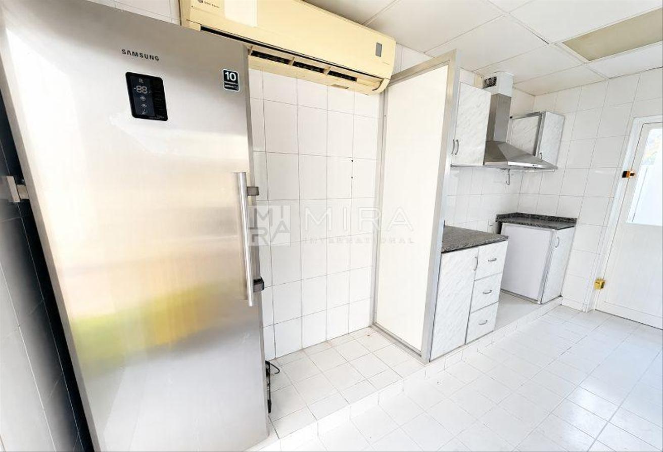 5BR Spacious Independent Villa | Negotiable photo 6