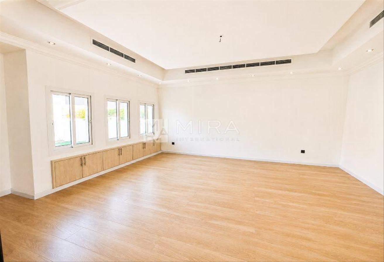 5BR Spacious Independent Villa | Negotiable photo 9