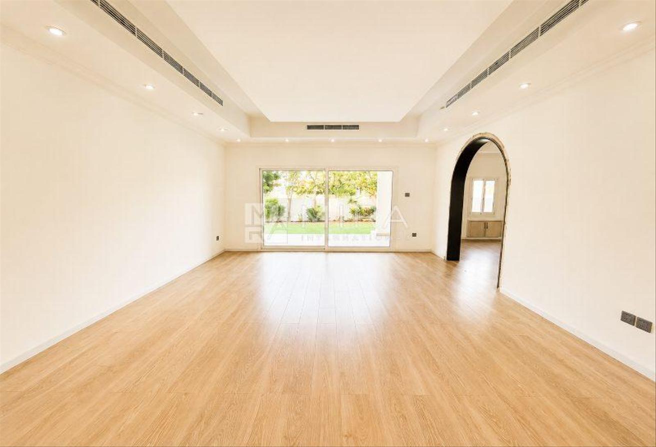 5BR Spacious Independent Villa | Negotiable photo 8