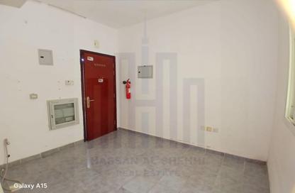 Apartment - Studio - 1 Bathroom for rent in Fire Station Road - Muwaileh - Sharjah Apartment - Studio - 1 Bathroom for rent in Fire Station Road - Muwaileh - Sharjah