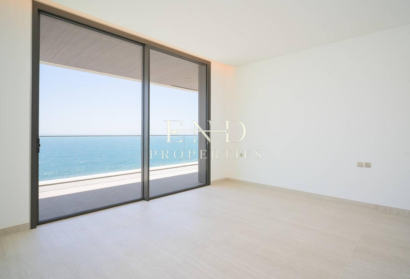 1 MONTH FREE | Mid Floor | Brand New | Luxury photo 13
