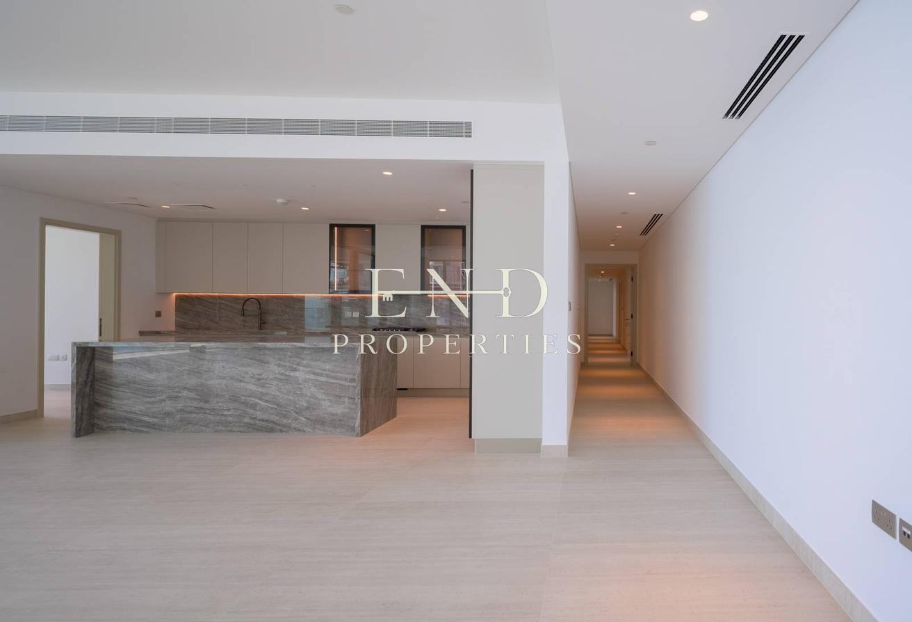 1 MONTH FREE | Mid Floor | Brand New | Luxury photo 5
