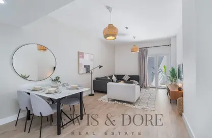 شقة - 2 غرف نوم - 3 حمامات للايجار في الخريف 2 - شقق الخريف - سيزون كوميونيتي - منطقة 15 - قرية جميرا الدائرية - دبي