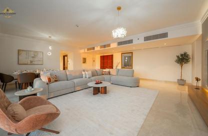 Apartment - 4 Bedrooms - 5 Bathrooms for rent in Boulevard Point - Downtown Dubai - Dubai