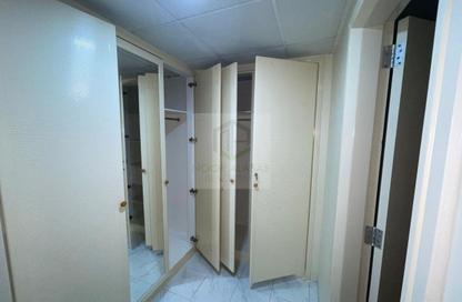 Apartment - 3 Bedrooms - 3 Bathrooms for rent in Dar Al Buteen 2 - Al Muraqqabat - Deira - Dubai Apartment - 3 Bedrooms - 3 Bathrooms for rent in Dar Al Buteen 2 - Al Muraqqabat - Deira - Dubai