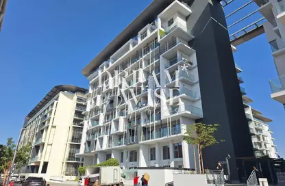 Apartment - 3 Bedrooms - 3 Bathrooms for sale in Oasis 1 - Oasis Residences - Masdar City - Abu Dhabi