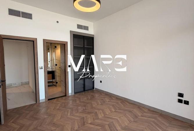 Vacant | Spacious Layout | Prime Location photo 3