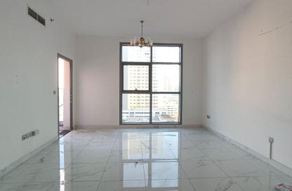 Apartment - 2 - 3 for rent in Al Majaz 1 - Al Majaz - Sharjah Apartment - 2 - 3 for rent in Al Majaz 1 - Al Majaz - Sharjah
