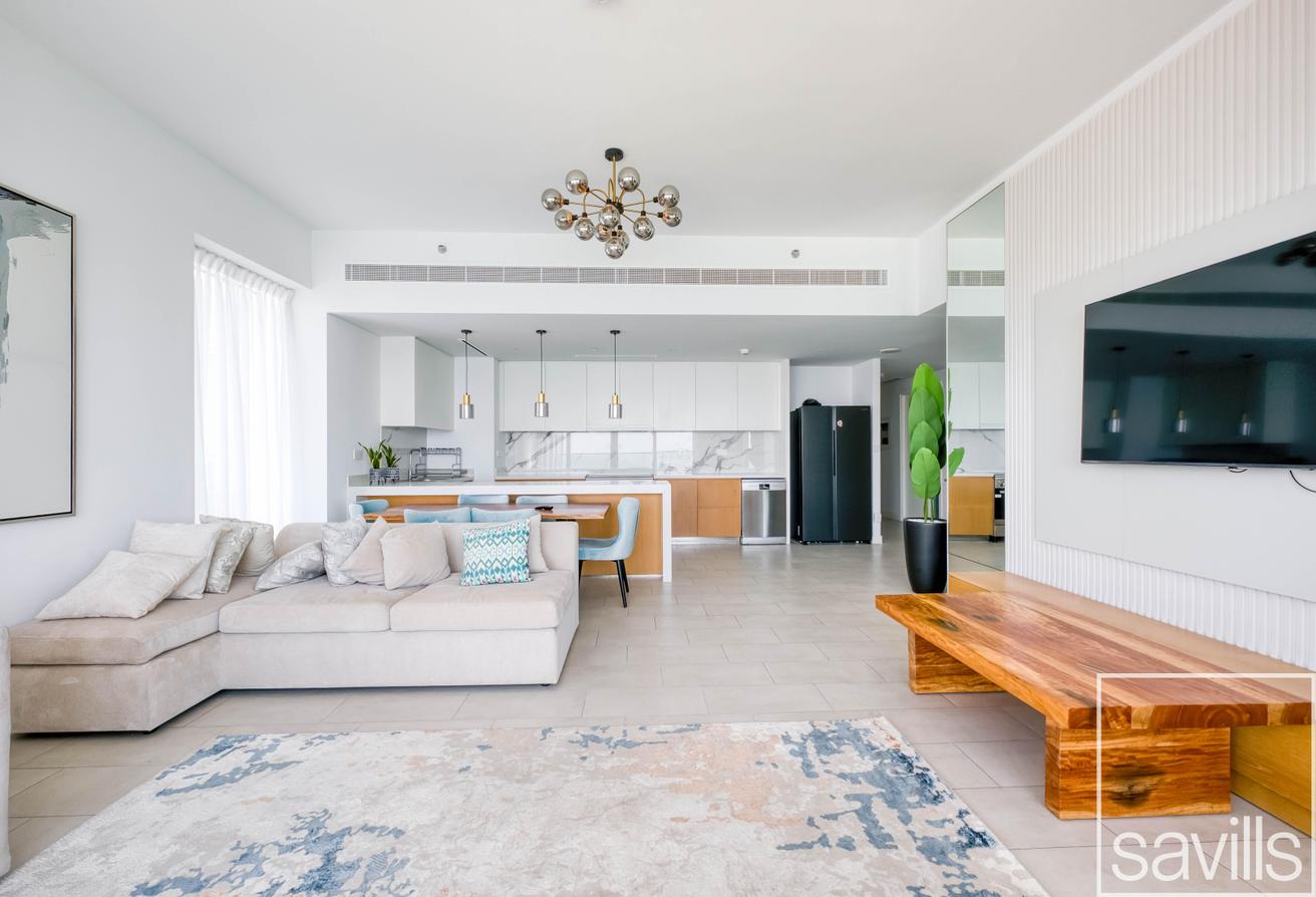 Sea View | Spacious Corner Unit | Prime Location photo 2