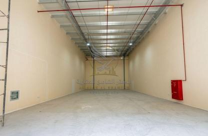 Warehouse - Studio - 1 for rent in Al Jlail - Al Sajaa - Sharjah