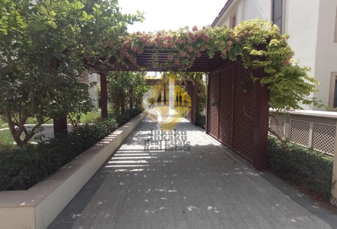 Elegant 1BR|Spacious|Prime Community | Road facing photo 24