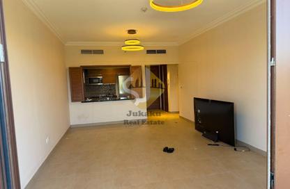 Apartment - 1 Bedroom - 2 Bathrooms for rent in Qamar 2 - Madinat Badr - Al Muhaisnah - Dubai Apartment - 1 Bedroom - 2 Bathrooms for rent in Qamar 2 - Madinat Badr - Al Muhaisnah - Dubai
