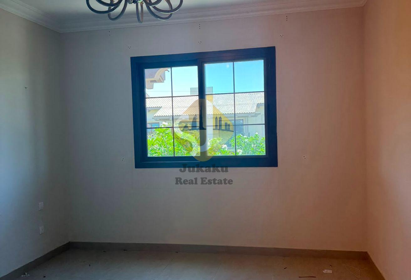 Elegant 1BR|Spacious|Prime Community | Road facing photo 4