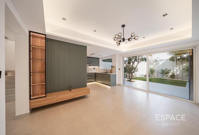 82785655 - Property Image 3