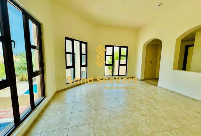 82360841 - Property Image 3