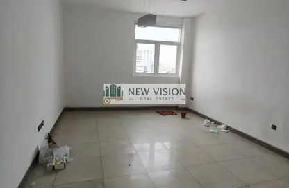 Apartment - 2 Bedrooms - 3 Bathrooms for rent in Rolla Square - Rolla Area - Sharjah
