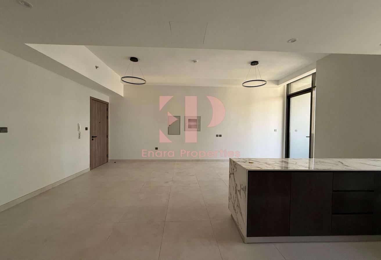 Vacant| high floor| white goods| Prime Location photo 5