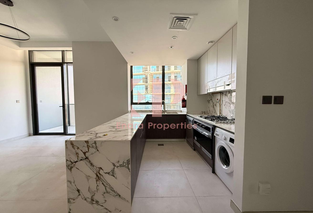 Vacant| high floor| white goods| Prime Location photo 9