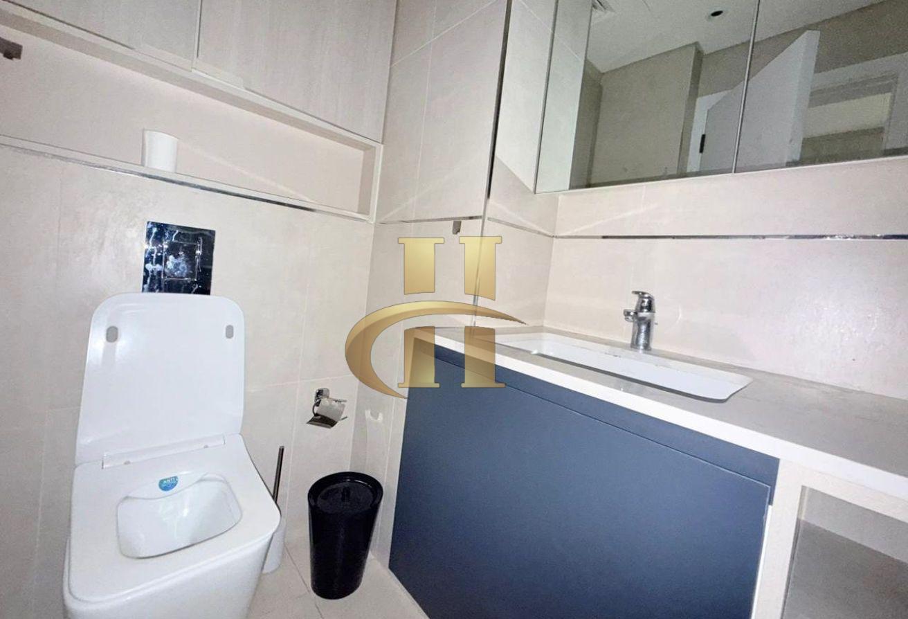 Fully Furnished Studio | Near To Metro | Furjan photo 11